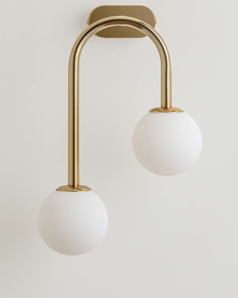 Drop Curve Wall Light